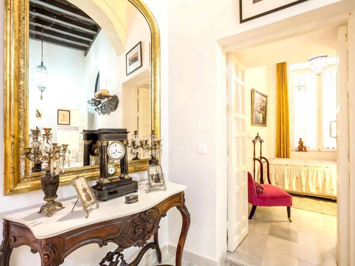 Comfortable House In The Heart Of With Ac. Hébergement de vacances Séville